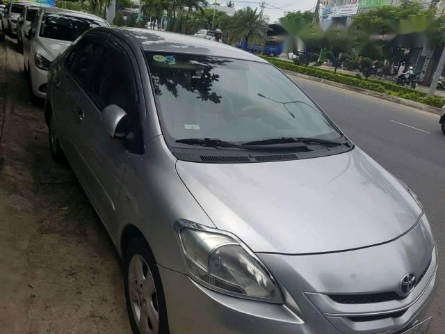 Bán xe cũ Toyota Vios đời 2008, màu bạc xe gia đình