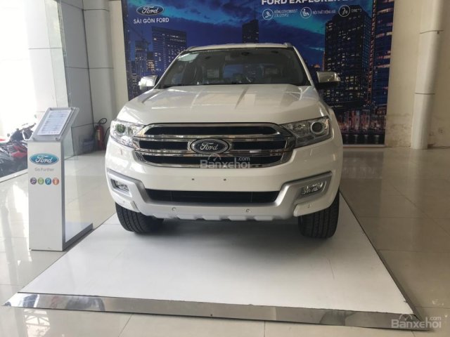 Bán xe Ford Everest 2.2L 4x2 Titanium AT đời 2017, màu trắng, nhập khẩu - LH: Mr. Hải - 0966877768