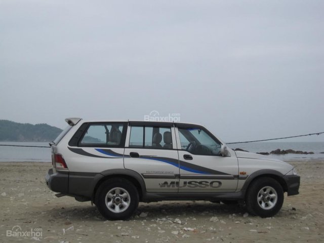 Bán Ssangyong Musso đời 2002 nhập khẩu, xe đẹp máy êm, tiết kiệm nhiên liệu 7l/100km