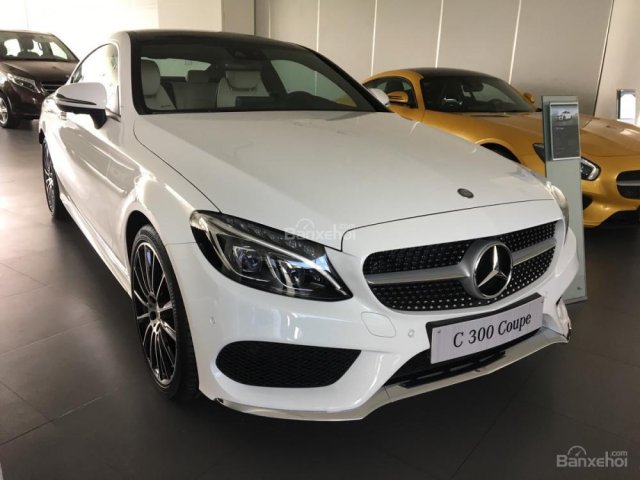 Bán xe Mercedes C300 Coupe đời 2018 - có xe giao ngay, giá tốt - LH: 0902.342.319