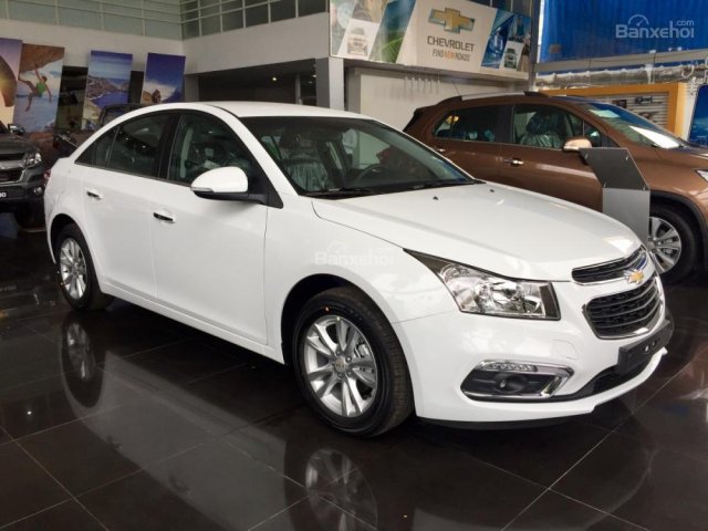 Cruze 1.6L màu trắng giá 589 triệu đồng, tháng 7 này giảm ngay 50 triệu đồng, LH Thùy Trang: 0986 706 594