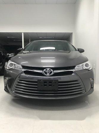 Bán xe Toyota Camry XLE đời 2015, màu xám, nhập khẩu  