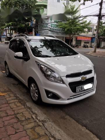 Bán xe cũ Chevrolet Spark LTZ 2015, màu trắng