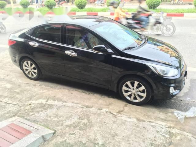 Bán Hyundai Accent đời 2011, màu đen, xe nhập số sàn, 360tr