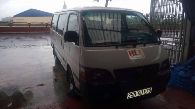 Bán Toyota Hiace sản xuất 2003, màu trắng