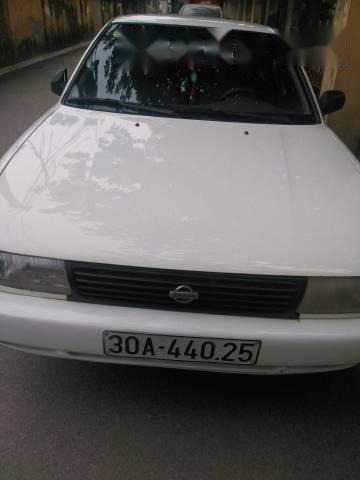 Chính chủ bán xe Nissan Sunny đời 1992, màu trắng