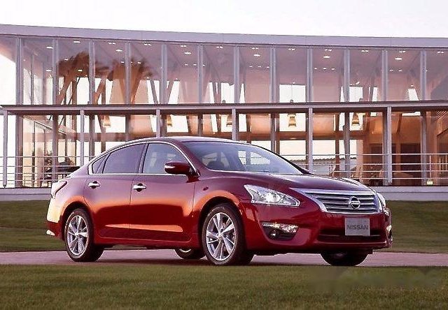 Cần bán Nissan Teana SL đời 2017, màu đỏ