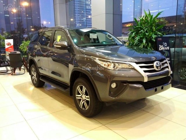 Cần bán xe Toyota Fortuner 2017, đủ màu, nhập khẩu nguyên chiếc, giá cả cạnh tranh