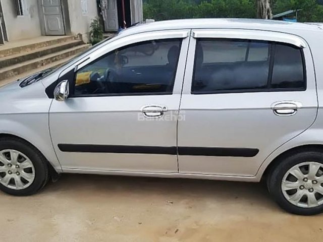 Bán Hyundai Getz 1.1 MT đời 2010, màu bạc, xe nhập