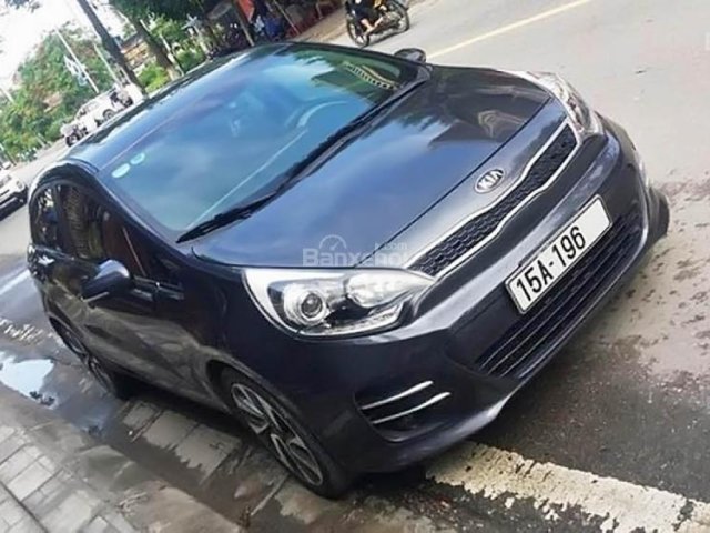 Cần bán gấp Kia Rio 1.4 AT đời 2015, màu xám, nhập khẩu nguyên chiếc, số tự động