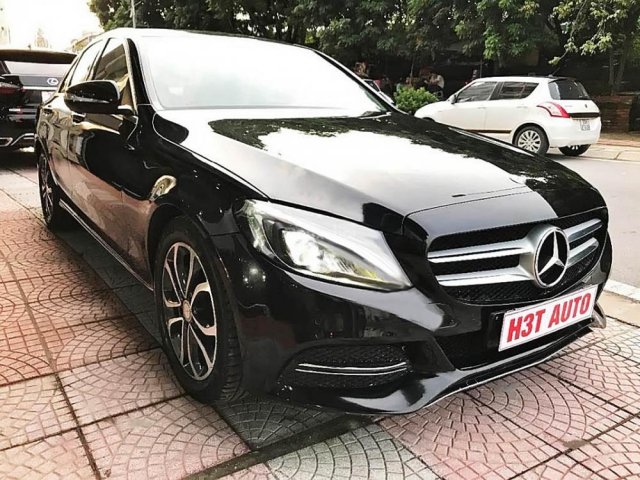 Bán Mercedes C200 đời 2015, màu đen