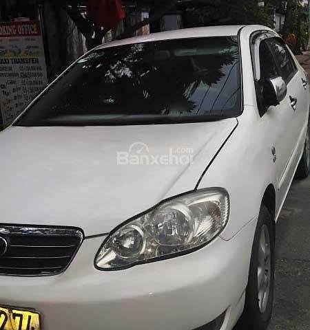 Bán Toyota Corolla Altis 1.8G MT đời 2005, màu trắng xe gia đình