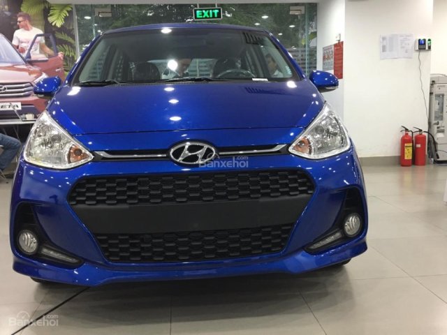 Hyundai Grand i10 1.0 AT đời 2018, màu xanh, chỉ cần 144 triệu lấy xe ngay, hỗ trợ trả góp. LH Hương: 0902.608.293