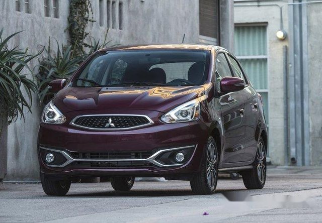 Bán Mitsubishi Mirage đời 2017, màu đỏ