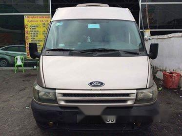 Cần bán lại xe Ford Transit sản xuất 2015  