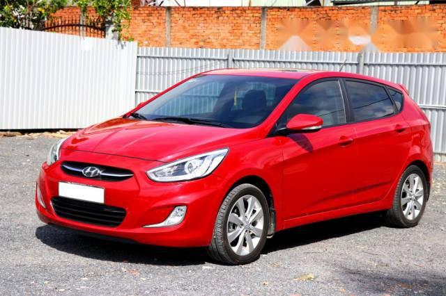 Cần bán Hyundai Accent 1.4AT đời 2015, màu đỏ