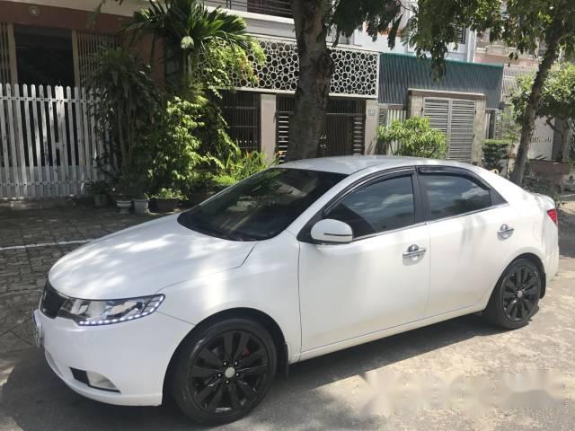 Bán Kia Forte năm 2013, màu trắng số sàn, 410 triệu