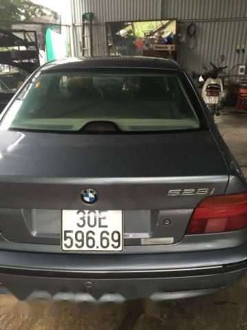 Bán xe BMW 5 Series 525i 2000, màu xám