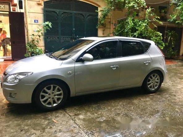 Cần bán xe Hyundai i30 MT đời 2008 chính chủ