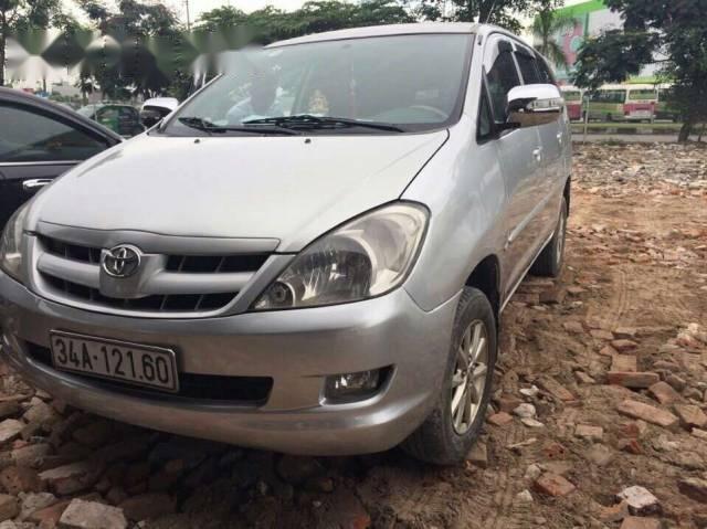 Cần bán gấp Toyota Innova đời 2009, 280tr