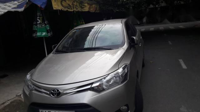 Cần bán lại xe Toyota Vios đời 2016, màu bạc