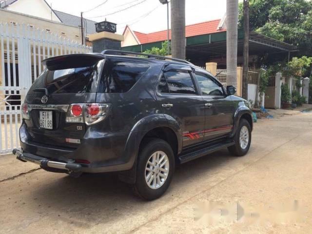 Bán xe Toyota Fortuner đời 2014 như mới, giá bán 835tr