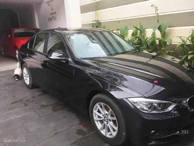 Cần bán lại xe BMW 3 Series 320 đời 2012, màu đen, nhập khẩu nguyên chiếc giá cạnh tranh