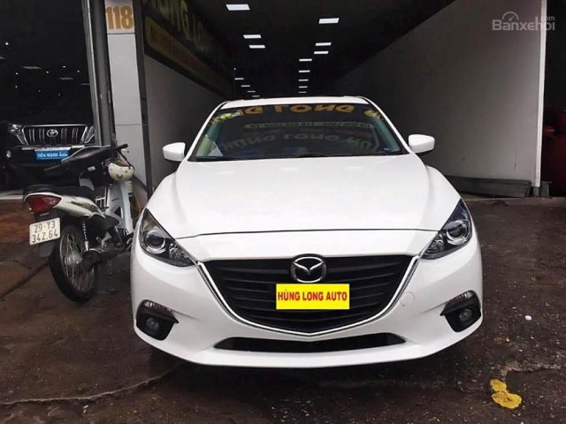 Cần bán Mazda 3 1.5 AT sản xuất 2017, màu trắng