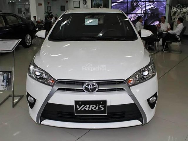 Bán xe Toyota Yaris 1.5G năm 2017, màu trắng, xe nhập, giá tốt
