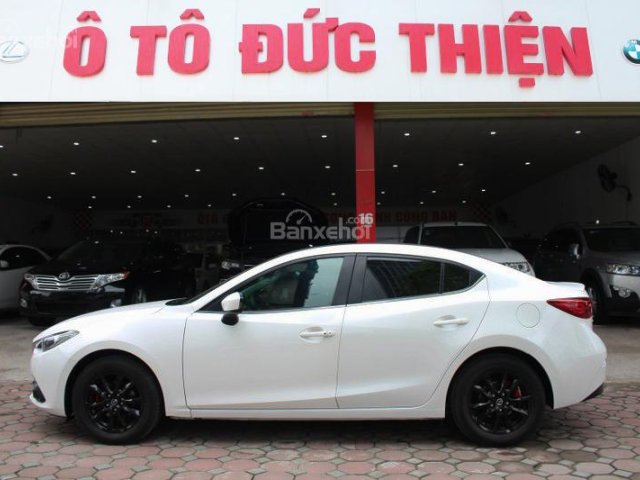 Bán xe Mazda 3 chính chủ từ đầu mới đi được hơn 9000km