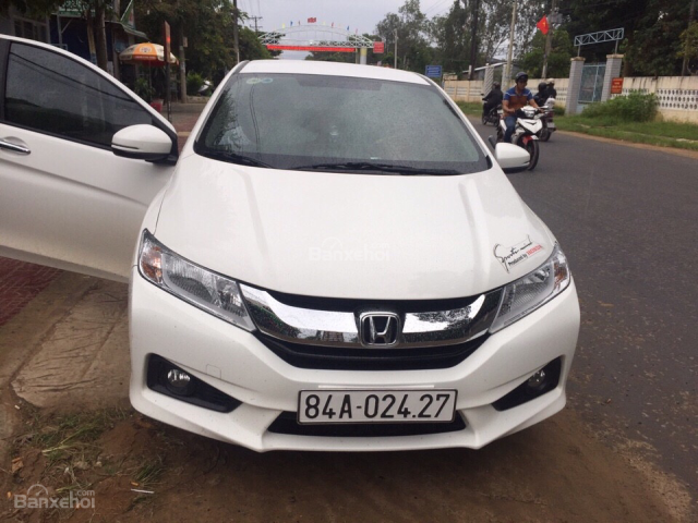 Bán xe Honda City năm 2016 màu trắng, 562 triệu