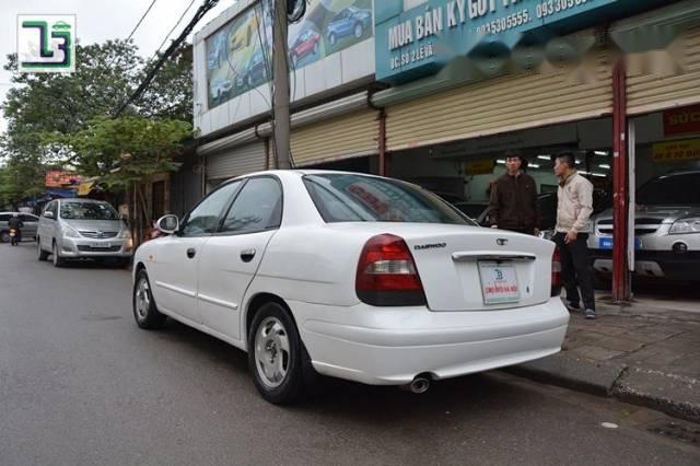 Bán xe cũ Daewoo Nubira đời 2002, màu trắng, giá tốt