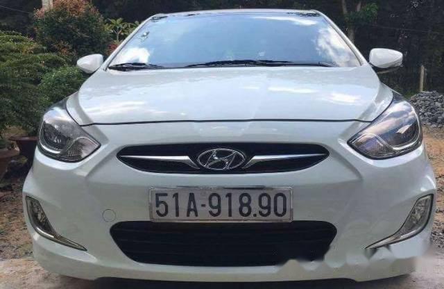 Bán ô tô Hyundai Accent đời 2012, màu trắng