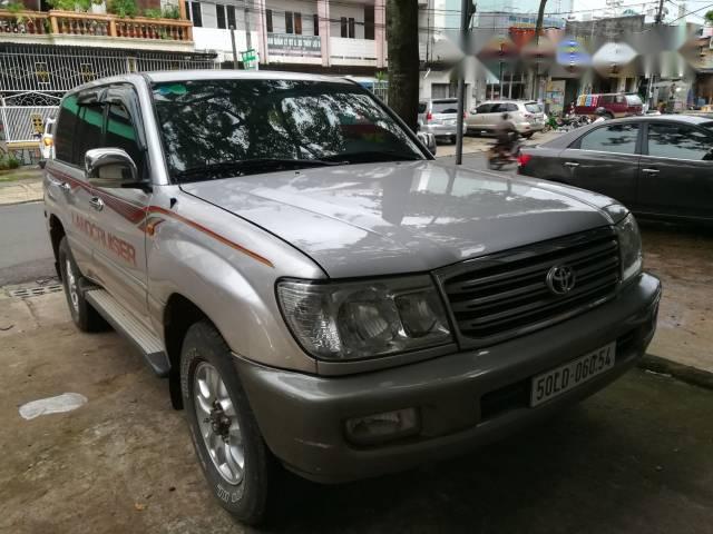 Bán xe Toyota Land Cruiser đời 2001, màu hồng