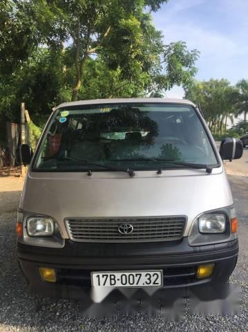 Bán Toyota Hiace đời 2004