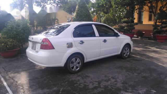 Bán xe cũ Daewoo Gentra đời 2008, màu trắng như mới