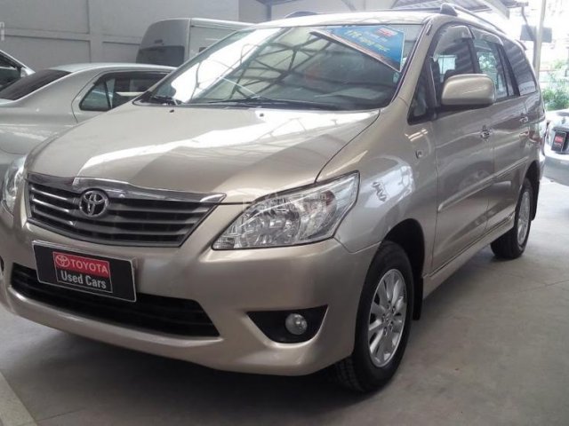 Bán Toyota Innova 2.0G đời 2013, màu bạc số tự động