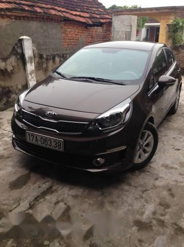 Cần bán lại xe Kia Rio đời 2016, màu đen số tự động, giá tốt