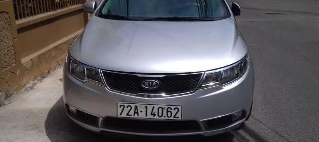 Bán Kia Cerato đời 2009, màu bạc, nhập khẩu số sàn