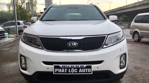 Bán ô tô Kia Sorento AT năm 2015 chính chủ, 815tr