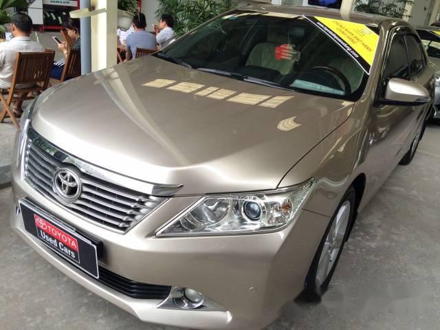 Cần bán Toyota Camry 2.5Q sản xuất 2014