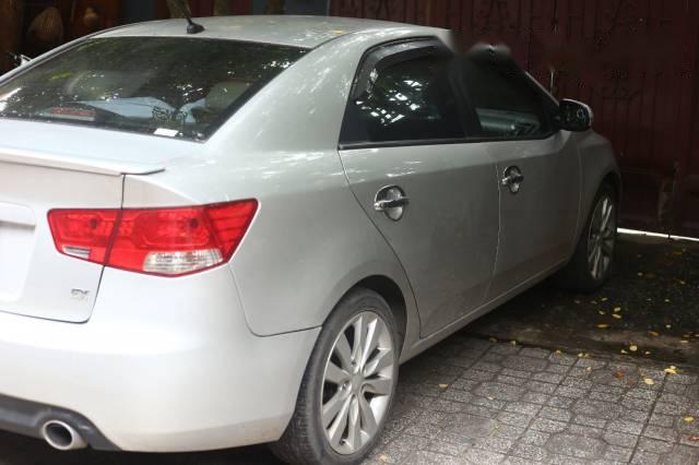 Cần bán gấp Kia Forte đời 2011