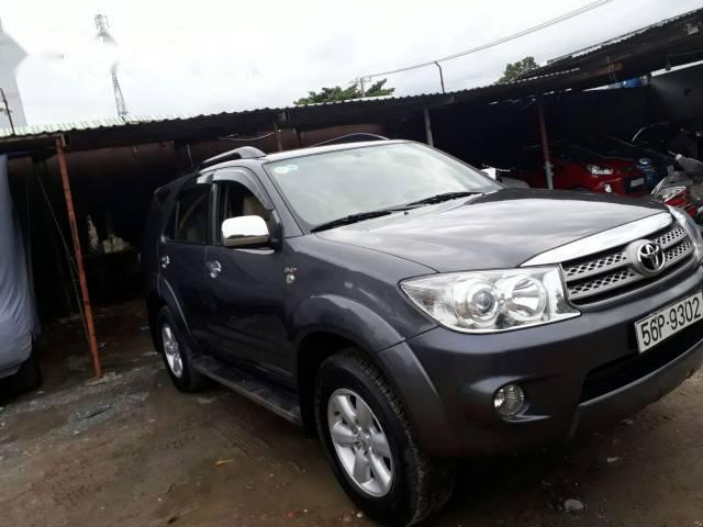 Bán xe Toyota Fortuner 2010 chính chủ, 655tr