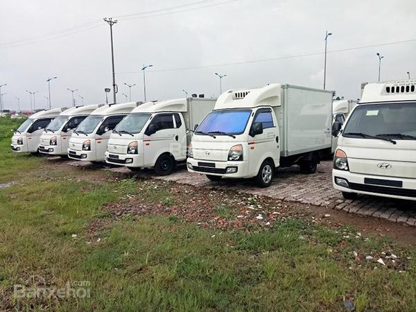 Cần bán Hyundai Porter đời 2013, màu trắng, nhập khẩu nguyên chiếc - 0964674331