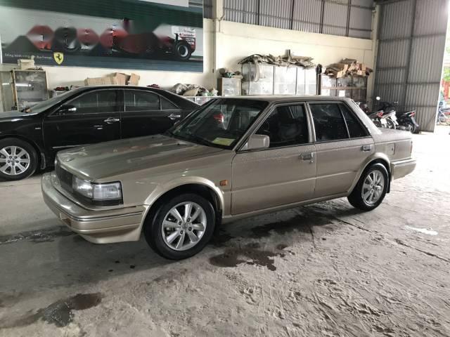 Cần bán xe Nissan Bluebird sản xuất 1988, 118tr