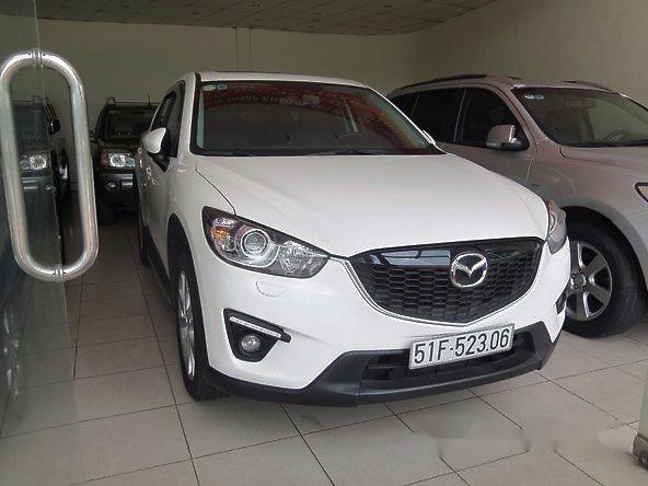 Bán xe Mazda CX 5 2.0 đời 2015, màu trắng, 825 triệu