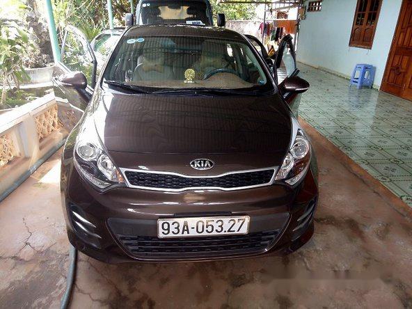 Bán xe Kia Rio năm 2015, màu nâu xe gia đình, giá tốt