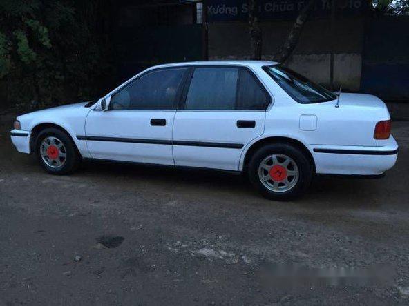 Bán Honda Accord MT sản xuất 1992, màu trắng 