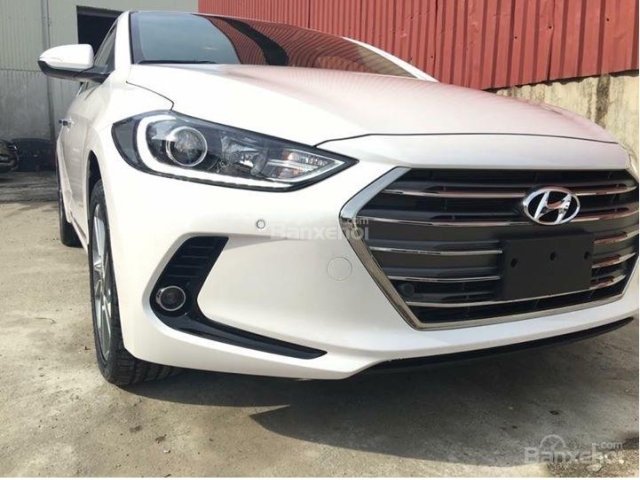 Hyundai Long Biên-Hyundai Elantra 2018, giá tốt nhất thị trường, KM lớn, hỗ trợ trả góp 90%, LS thấp: 0913311913