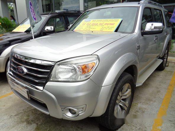 Bán xe Ford Everest 4x2 AT đời 2011, màu bạc